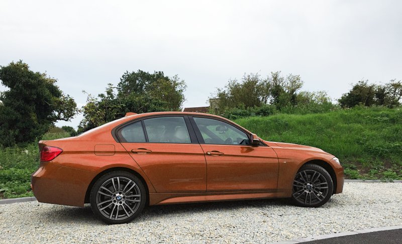 Side, different color