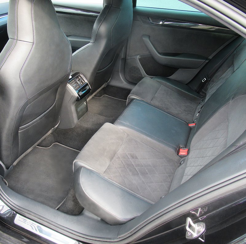 Rear seats