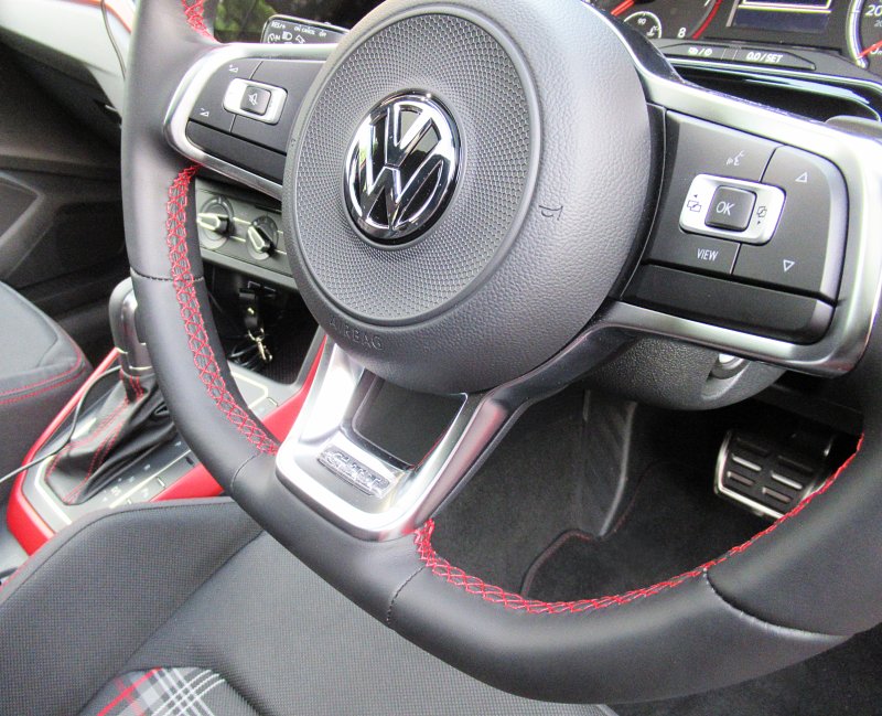 Steering wheel stitching