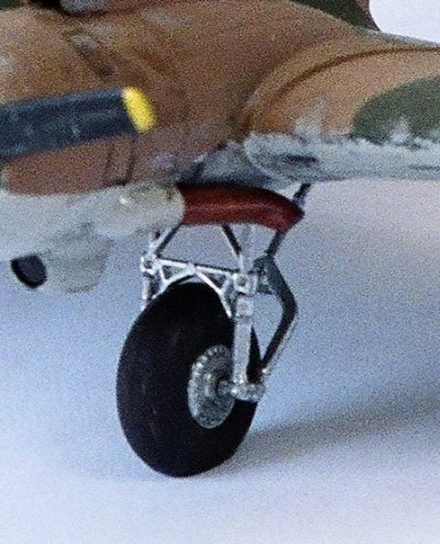 AC-47 landing gear 1