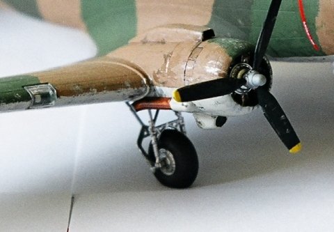 AC-47 landing gear 2